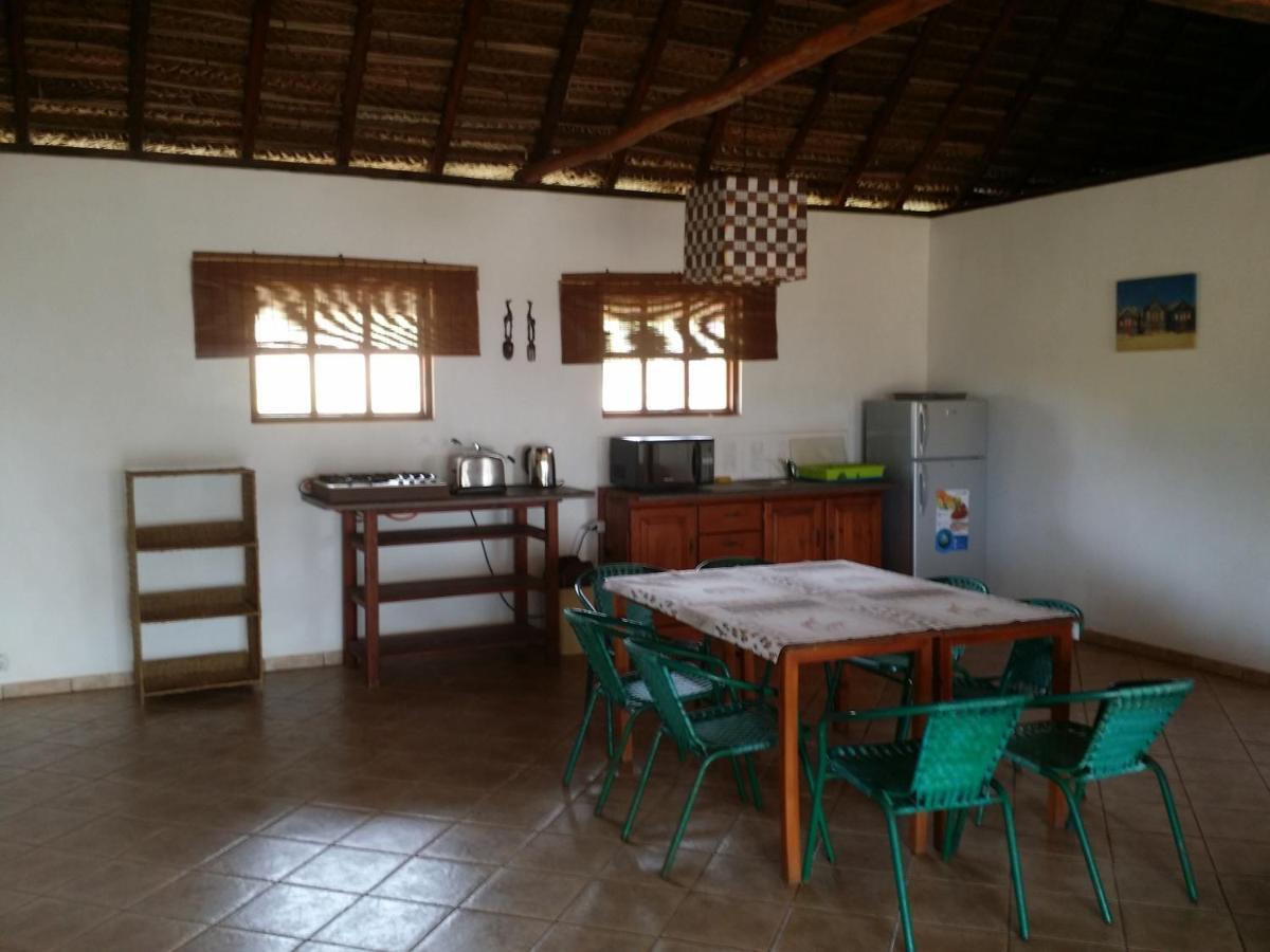 Blue Moon Beach Holiday Resort Inhambane Exterior photo