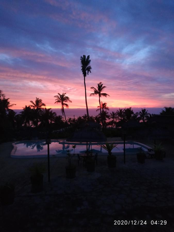 Blue Moon Beach Holiday Resort Inhambane Exterior photo