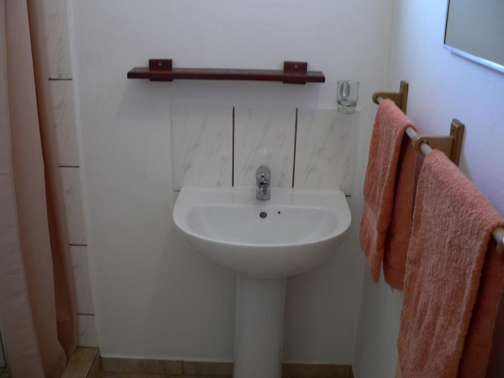 Blue Moon Beach Holiday Resort Inhambane Room photo