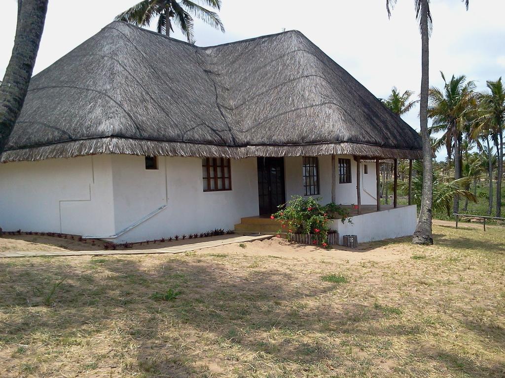 Blue Moon Beach Holiday Resort Inhambane Room photo