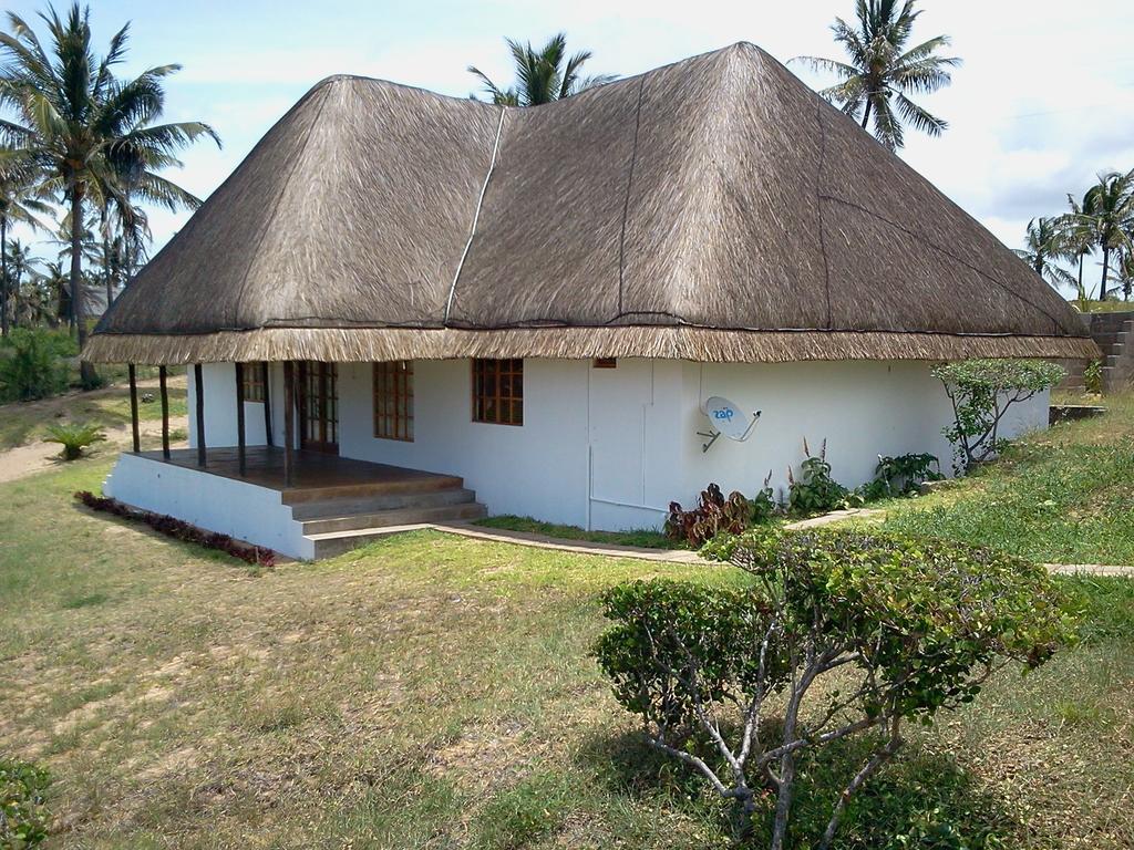 Blue Moon Beach Holiday Resort Inhambane Room photo