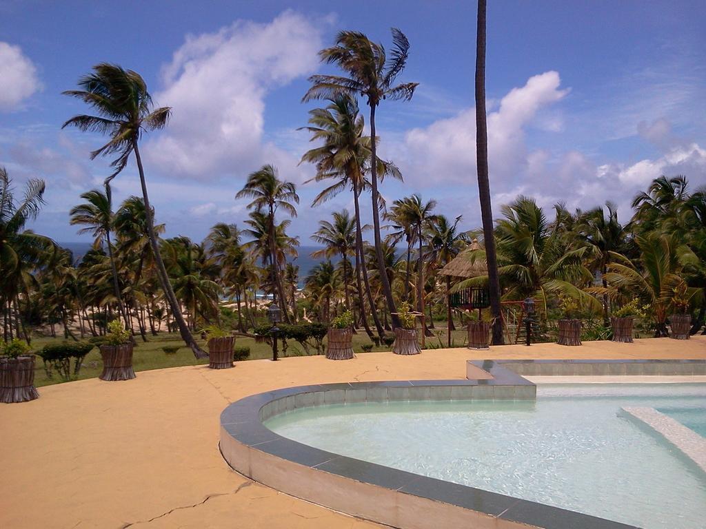Blue Moon Beach Holiday Resort Inhambane Exterior photo